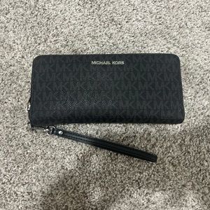 Black Michael Kors Wallet